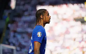 Liverpool stara się o Barcolę z PSG